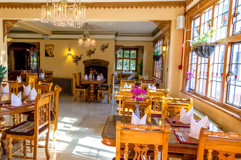 Thai Rama IV Restaurant Interior