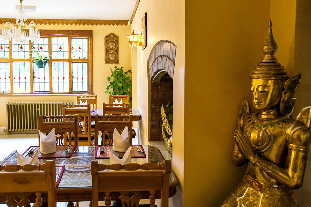 Thai Rama IV Restaurant Gilded Buddha Image