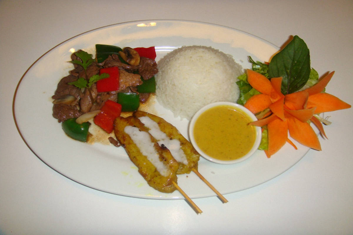 Thai Rama IV Restaurant Main Course